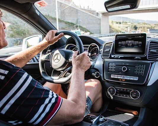 When To Give Up Driving Due to Age and Health