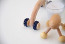 Should You Schedule Regular Visits With a Chiropractor? advantages by seeing a chiropractor